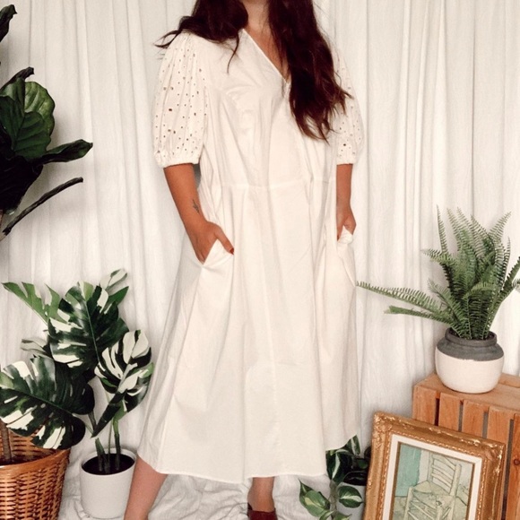 Ava & Viv Dresses & Skirts - AVA & VIV cream eyelet puffy sleeve midi dress